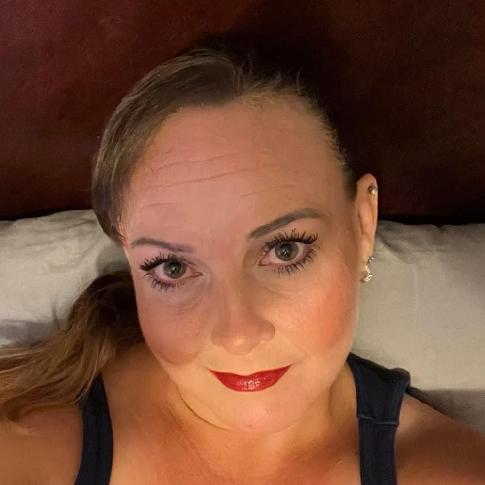 Meet your Posher, Elicia